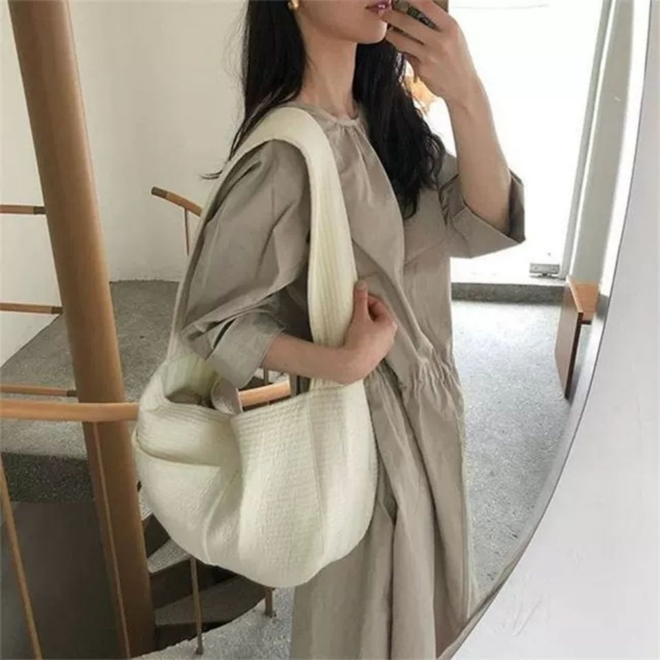 Outdoor Travel Handbag Breathable Carrier